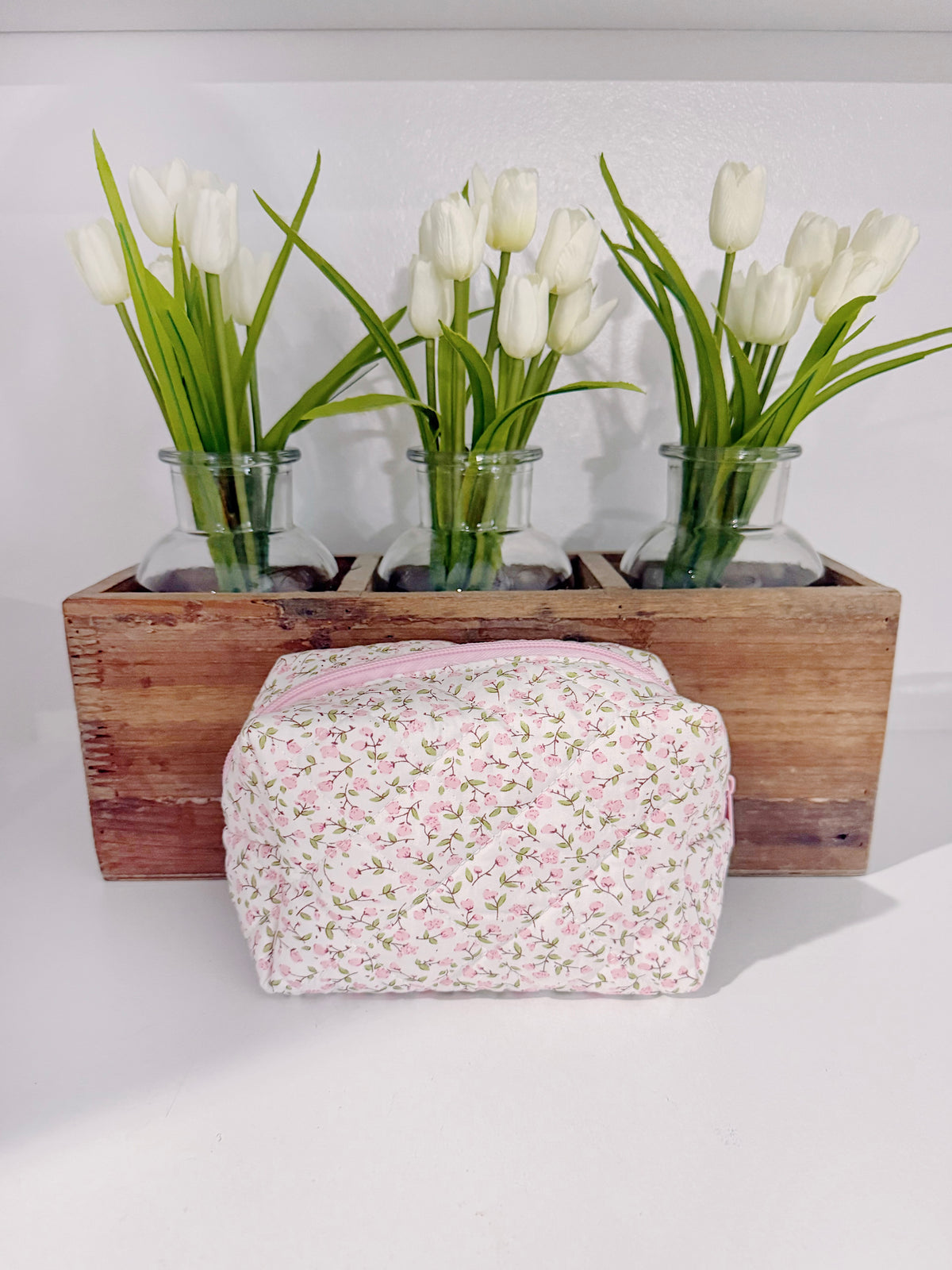 DITSY QUILTED FLORAL COSMETIC BAG