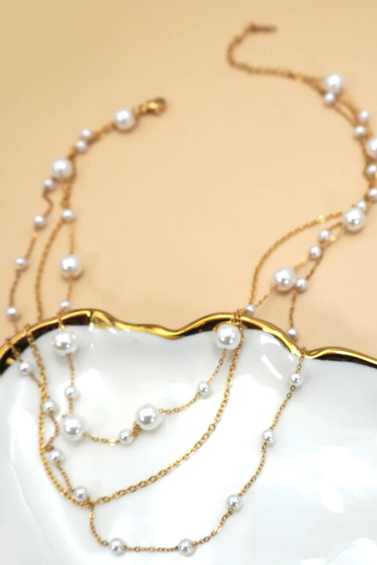 LAYERED PEARL NECKLACE