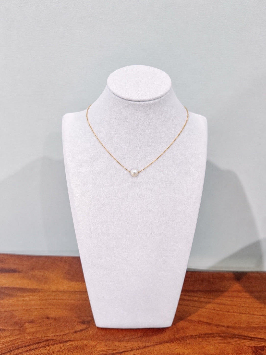 AMANDA PEARL NECKLACE