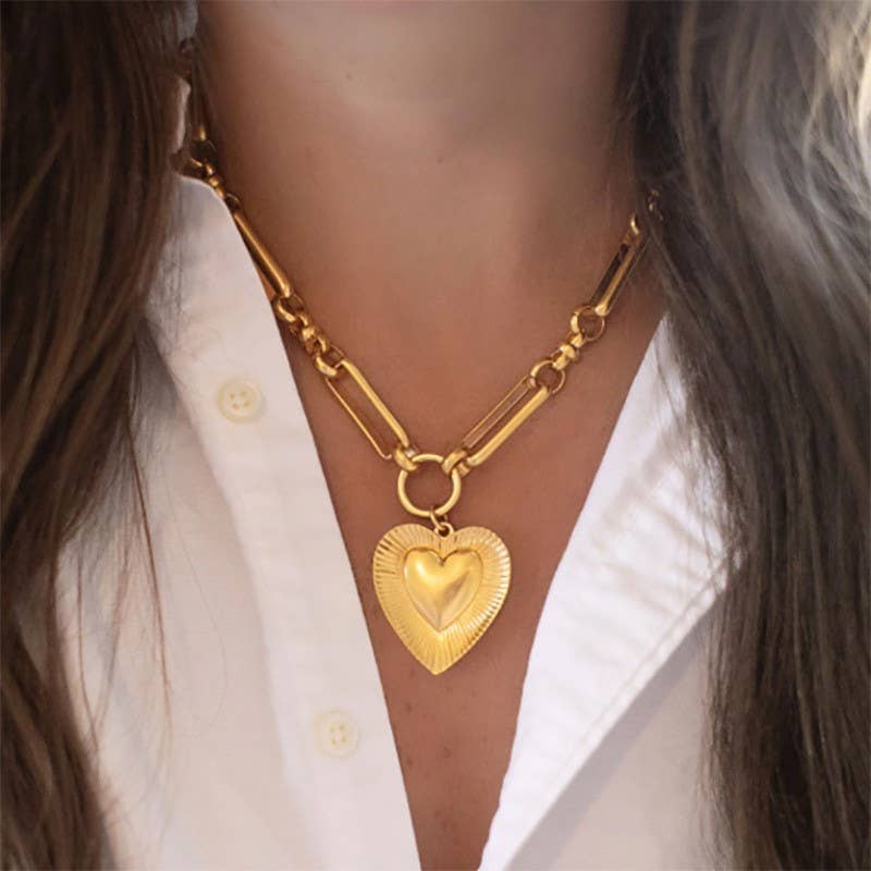 HEART CHUNKY NECKLACE