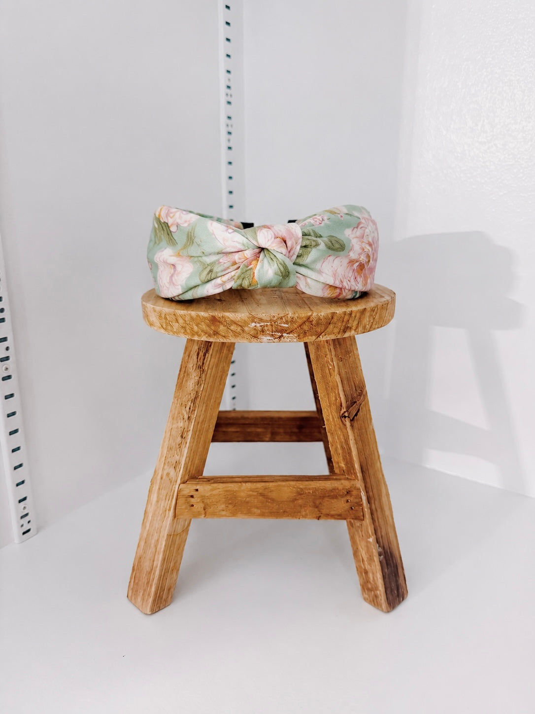 TOILE PATTERN HEADBAND