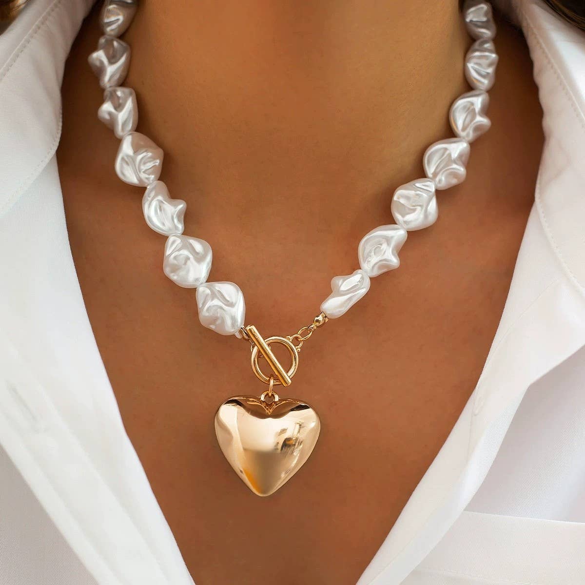 PEARL BEADED HEART CHARM TOGGLE NECKLACE