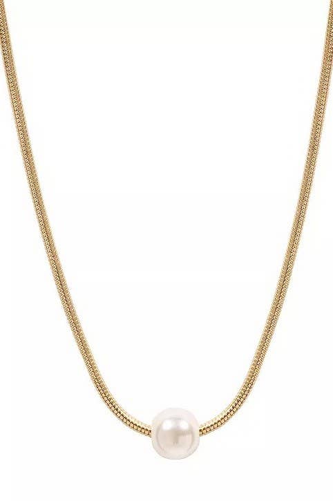 AMANDA PEARL NECKLACE