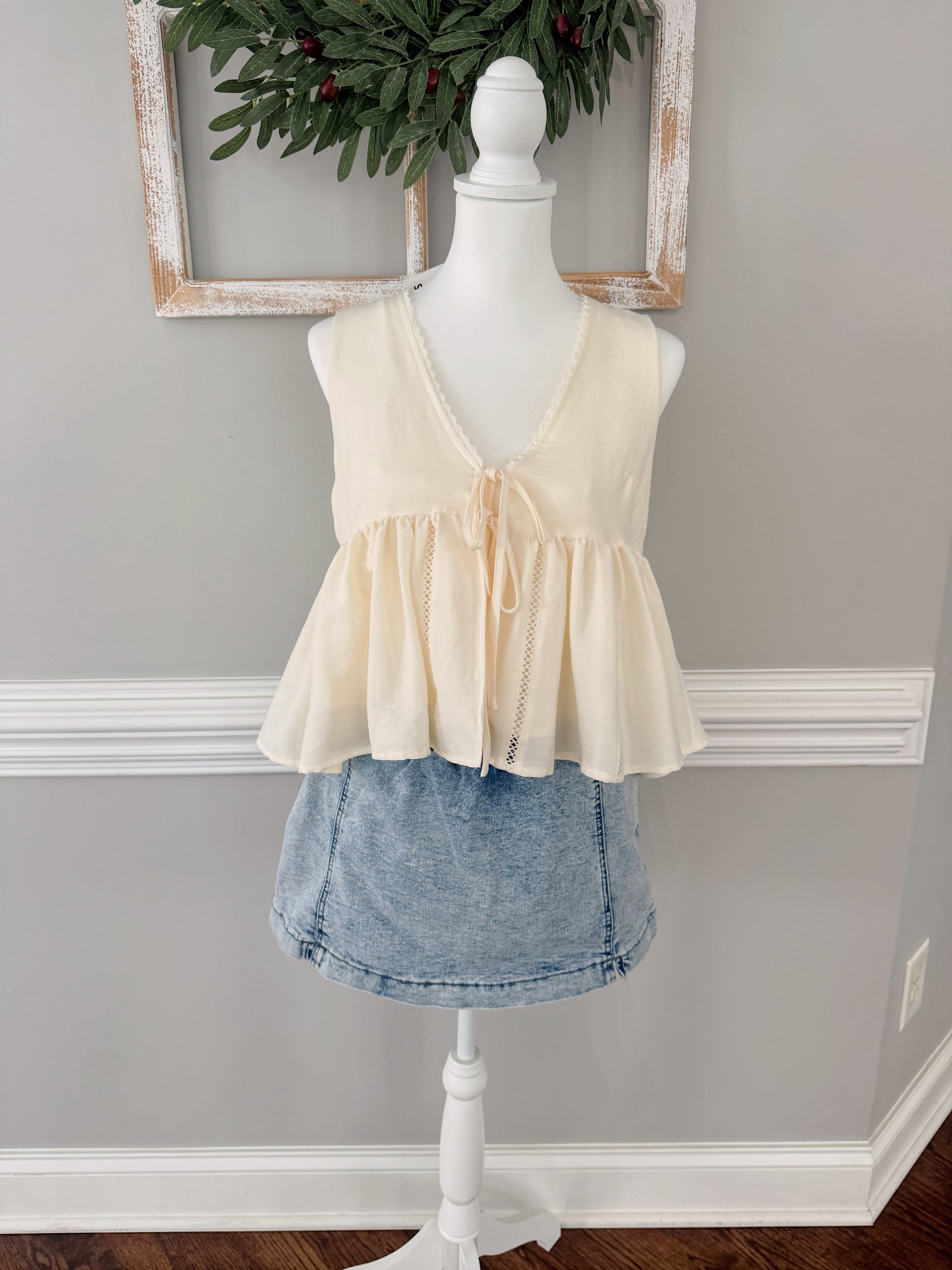 Beryl Lace Tie Top