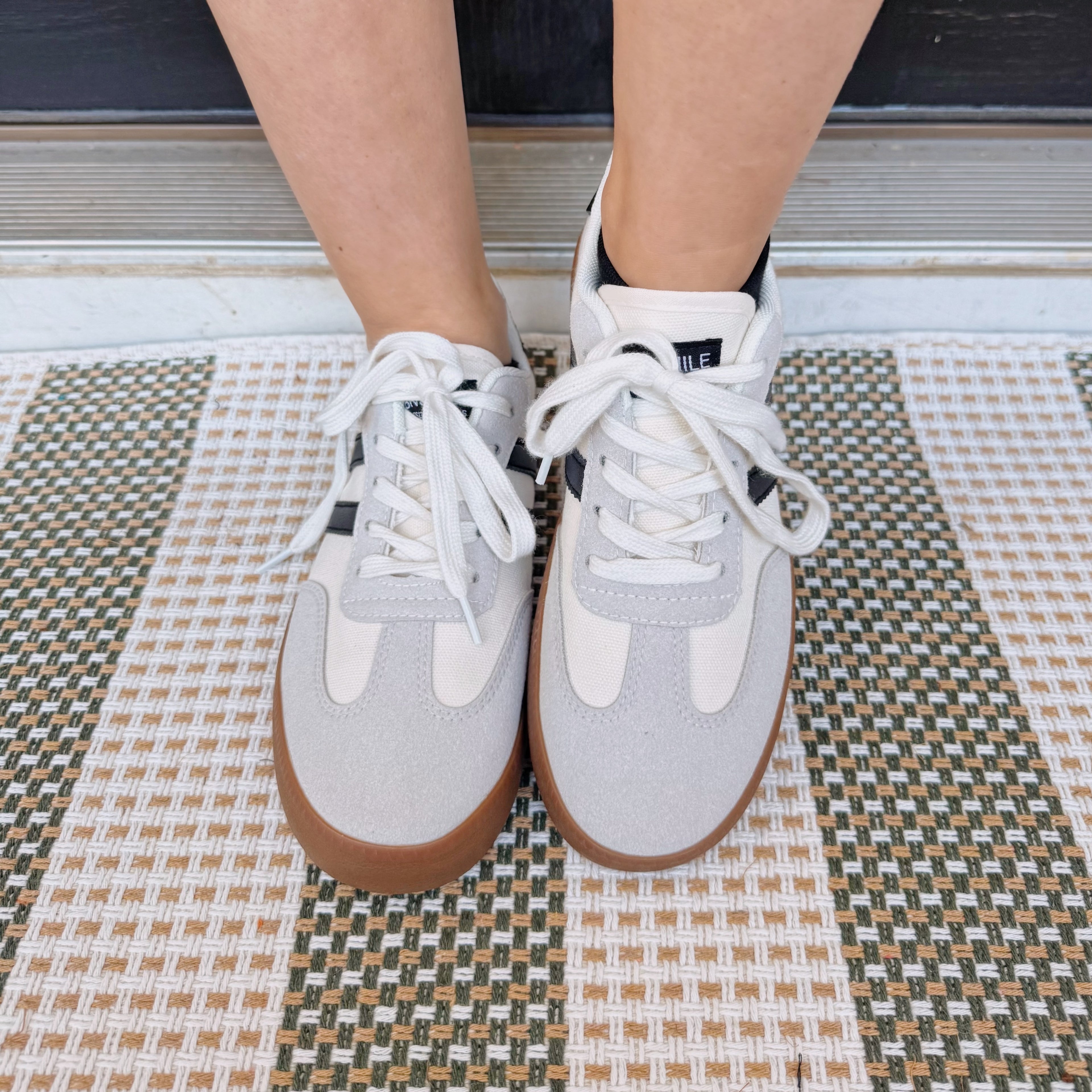 Striped Lace-up Flat Sneakers