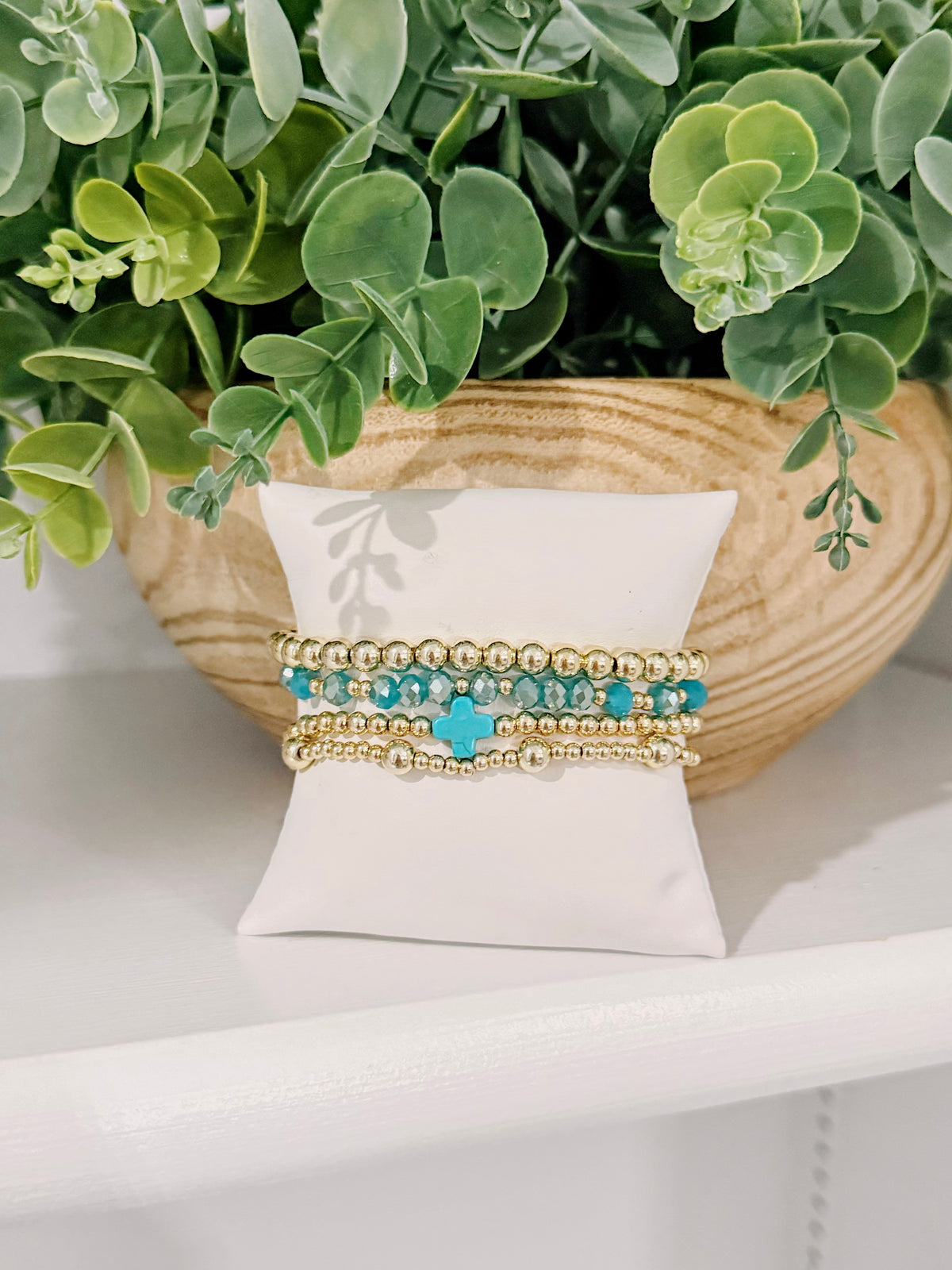 TURQ CROSS BEADED BRACELET