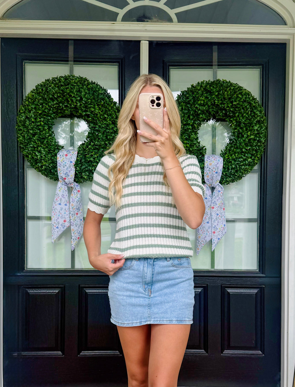 Tara Scallop Edge Puff Sleeve Top