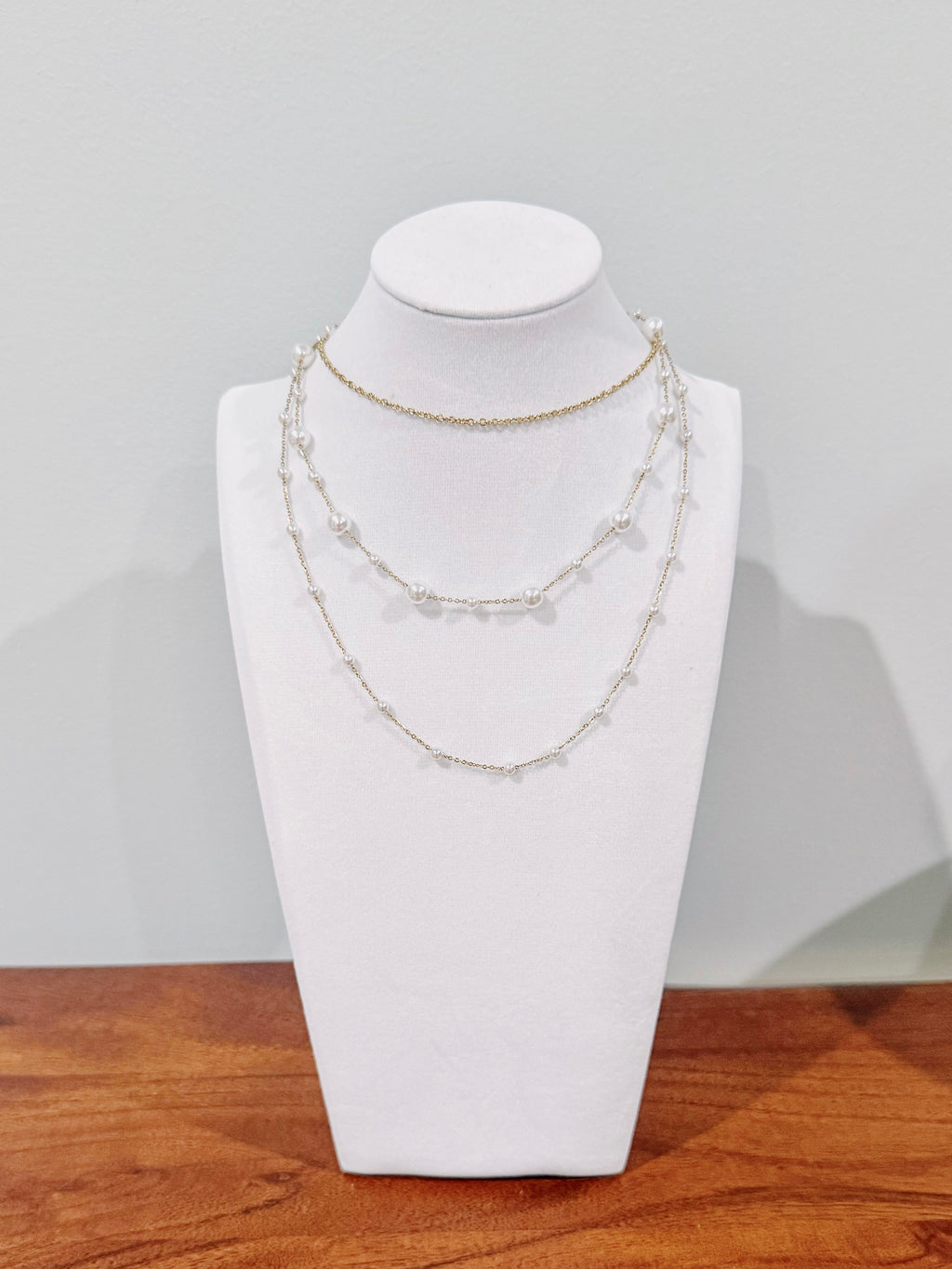 LAYERED PEARL NECKLACE