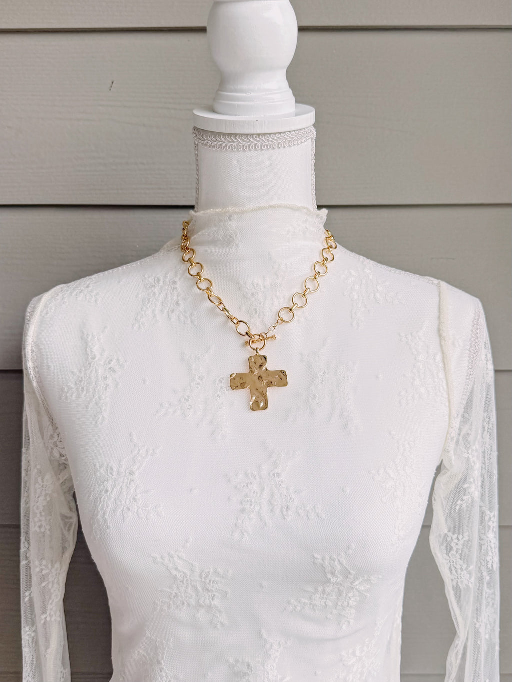 Cross Pendant Chain Necklace