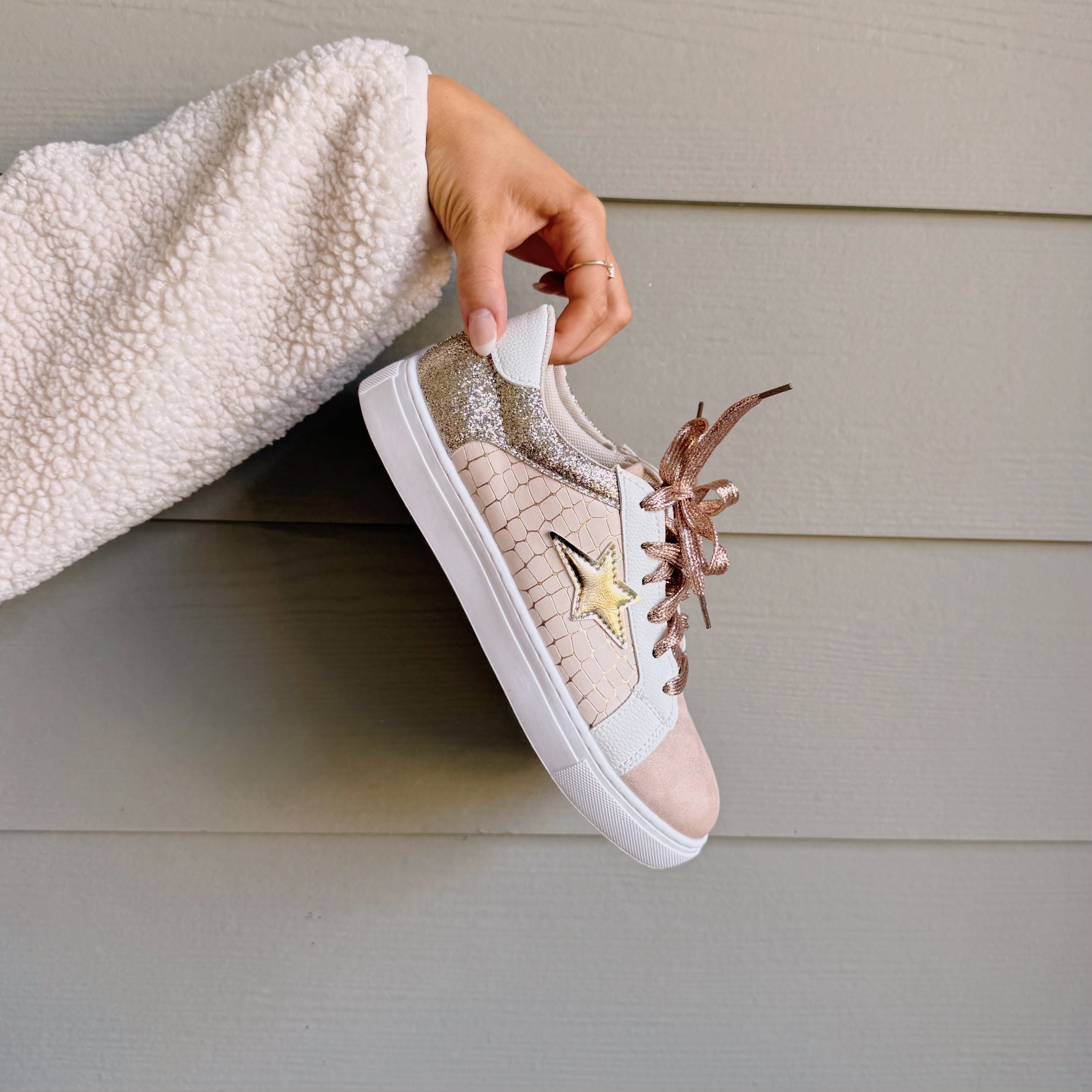 Glitter Star Patchwork Leather Lace-up Sneakers