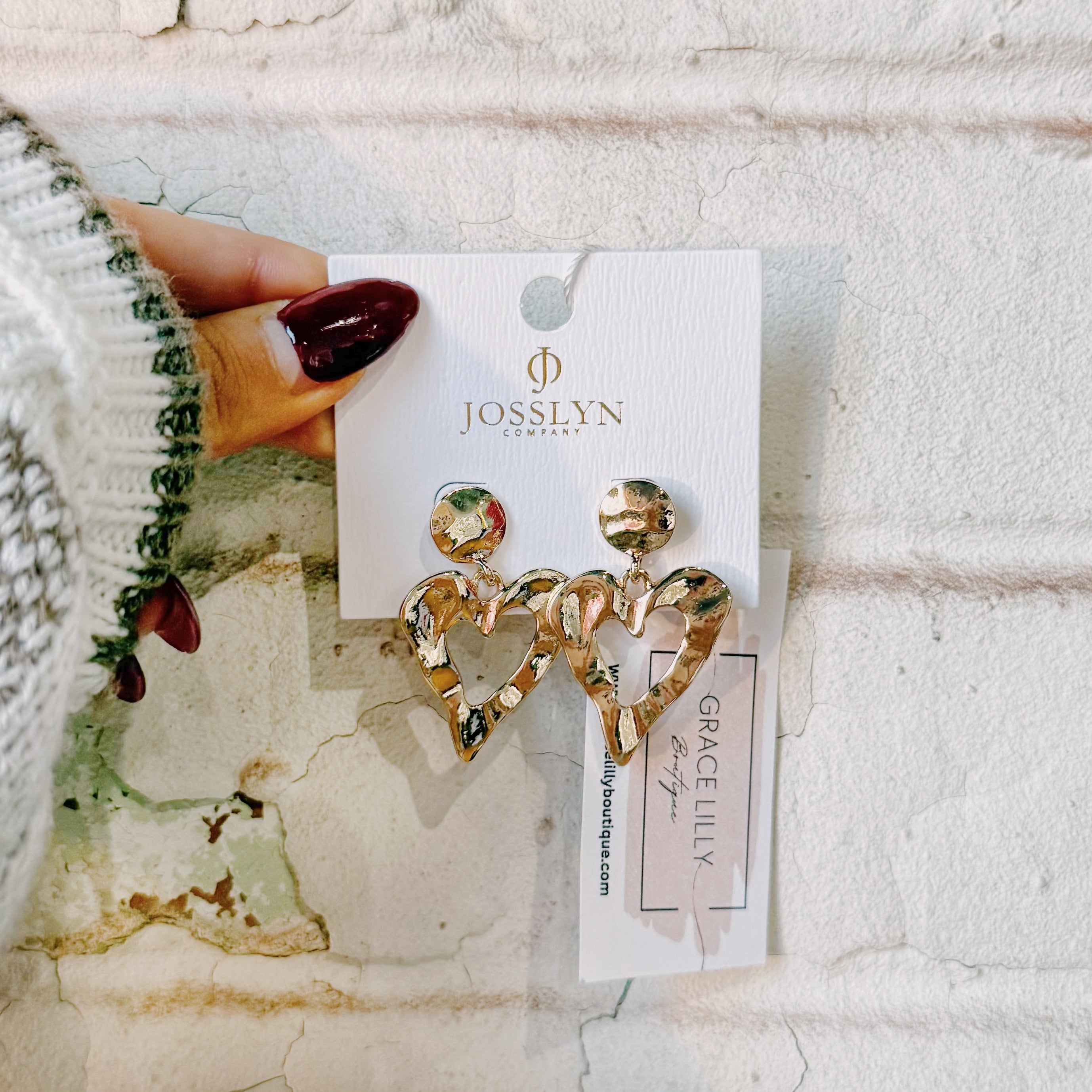 HAMMERED HEART DROP EARRINGS