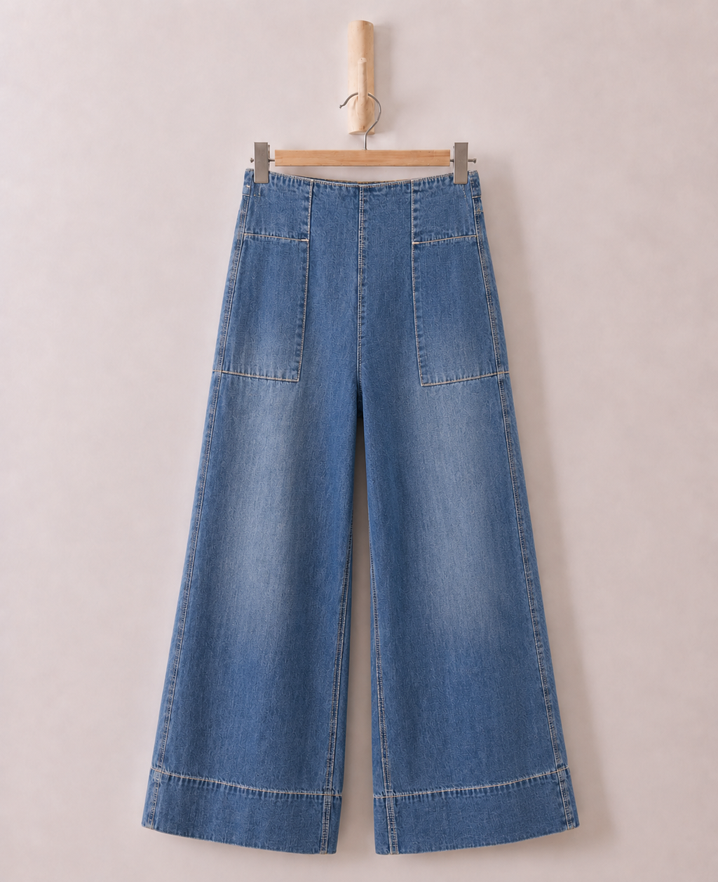 WIDE-LEG DENIM JEANS