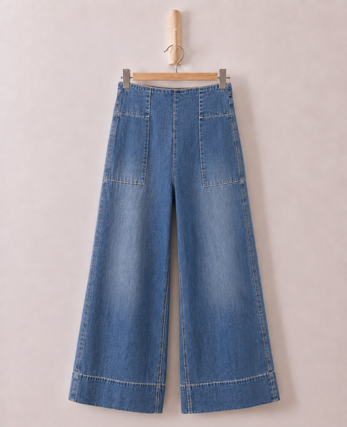 WIDE-LEG DENIM JEANS