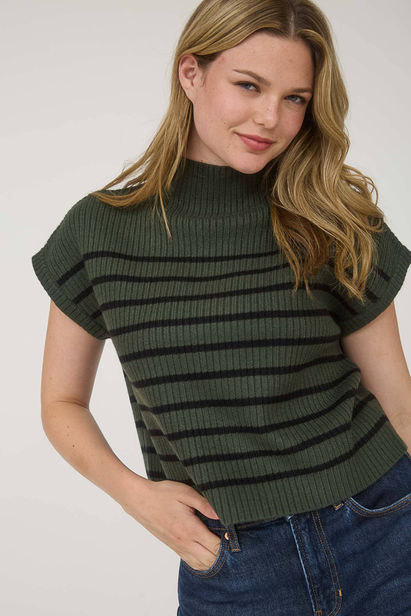 HASSA MOCK NECK SWEATER