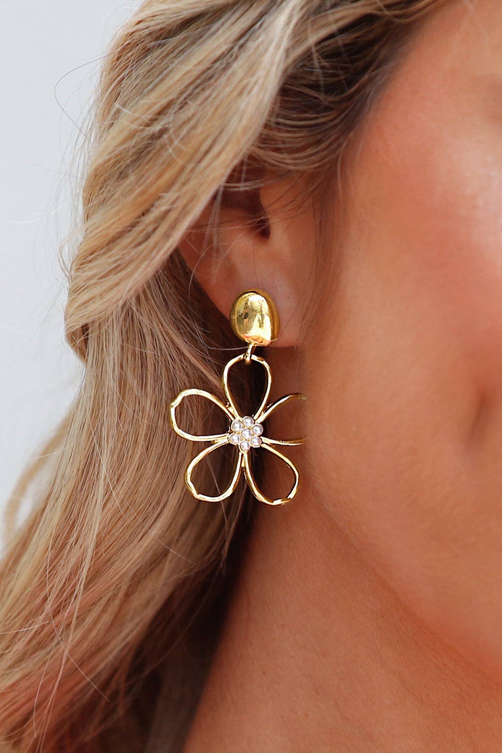 Flower Pearl Earrings