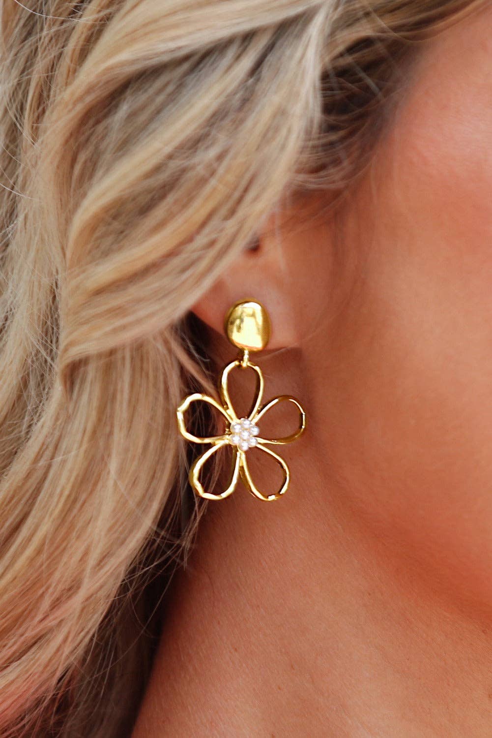 Flower Pearl Earrings