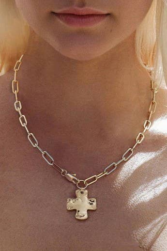 SMALL HAMMERED CROSS NECKLACE