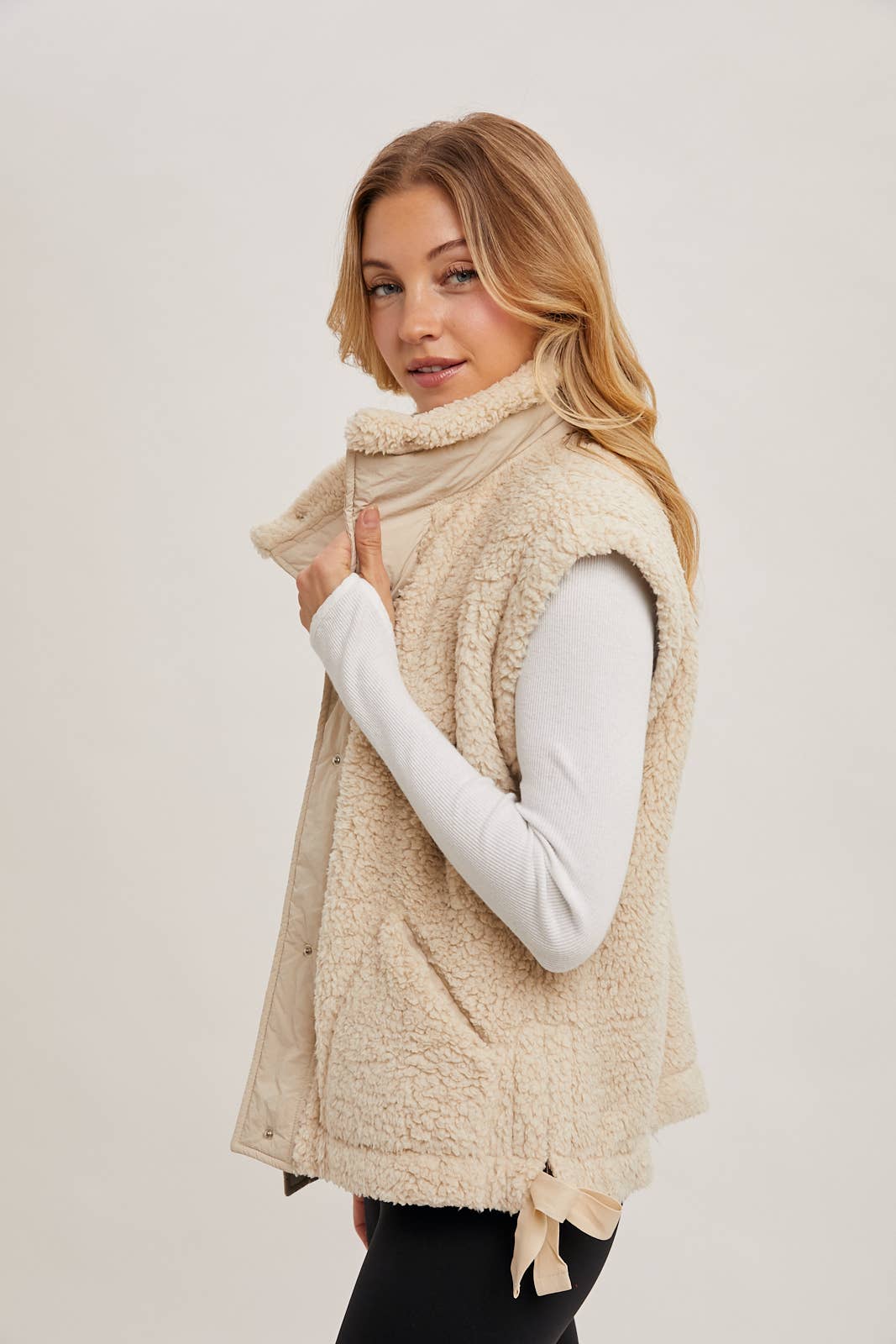 MOCK NECK FLEECE SHERPA VEST