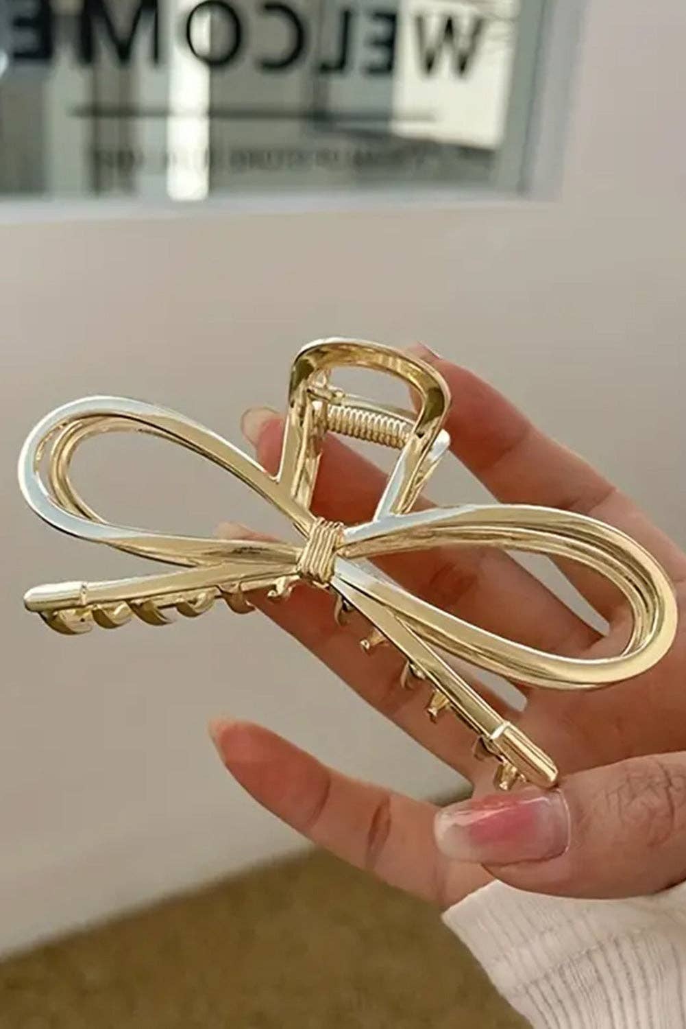 Gold Metal Bow Claw Clip