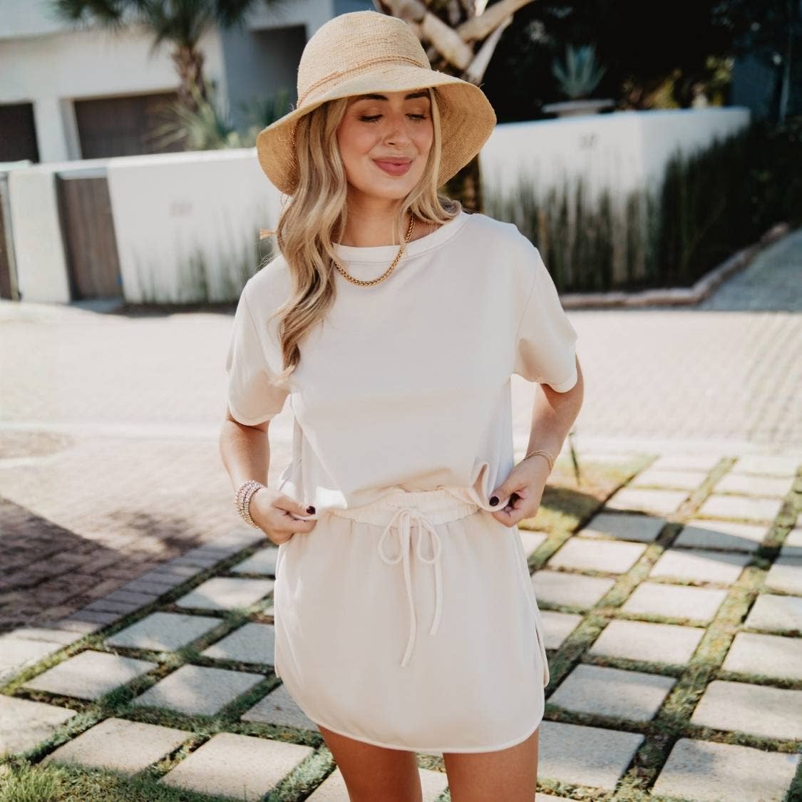 Kendall Beige & White Set